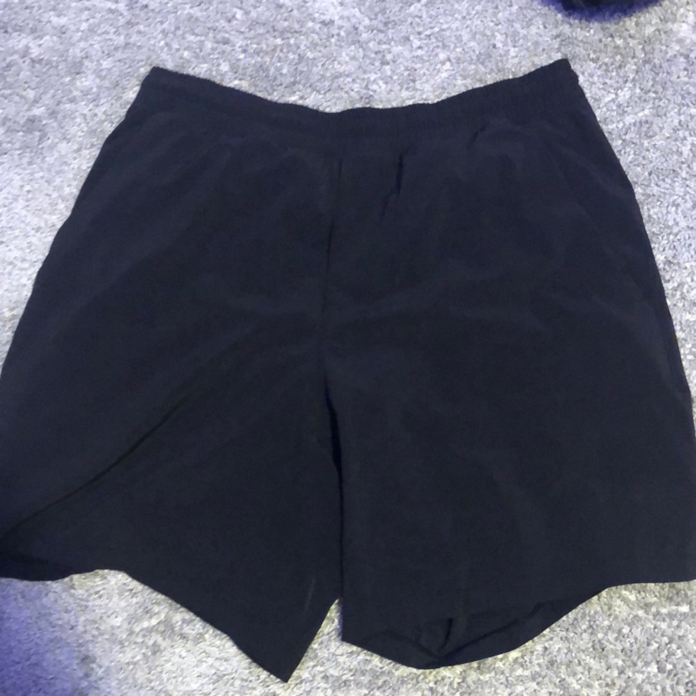 Black pace breaker shorts medium